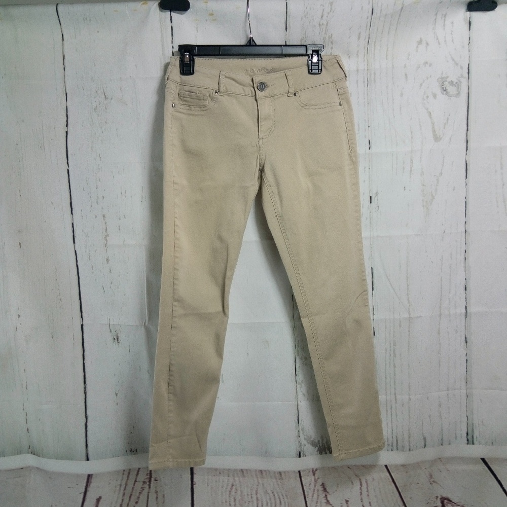 Maurices Women's Skinny Tan Size S Jeans